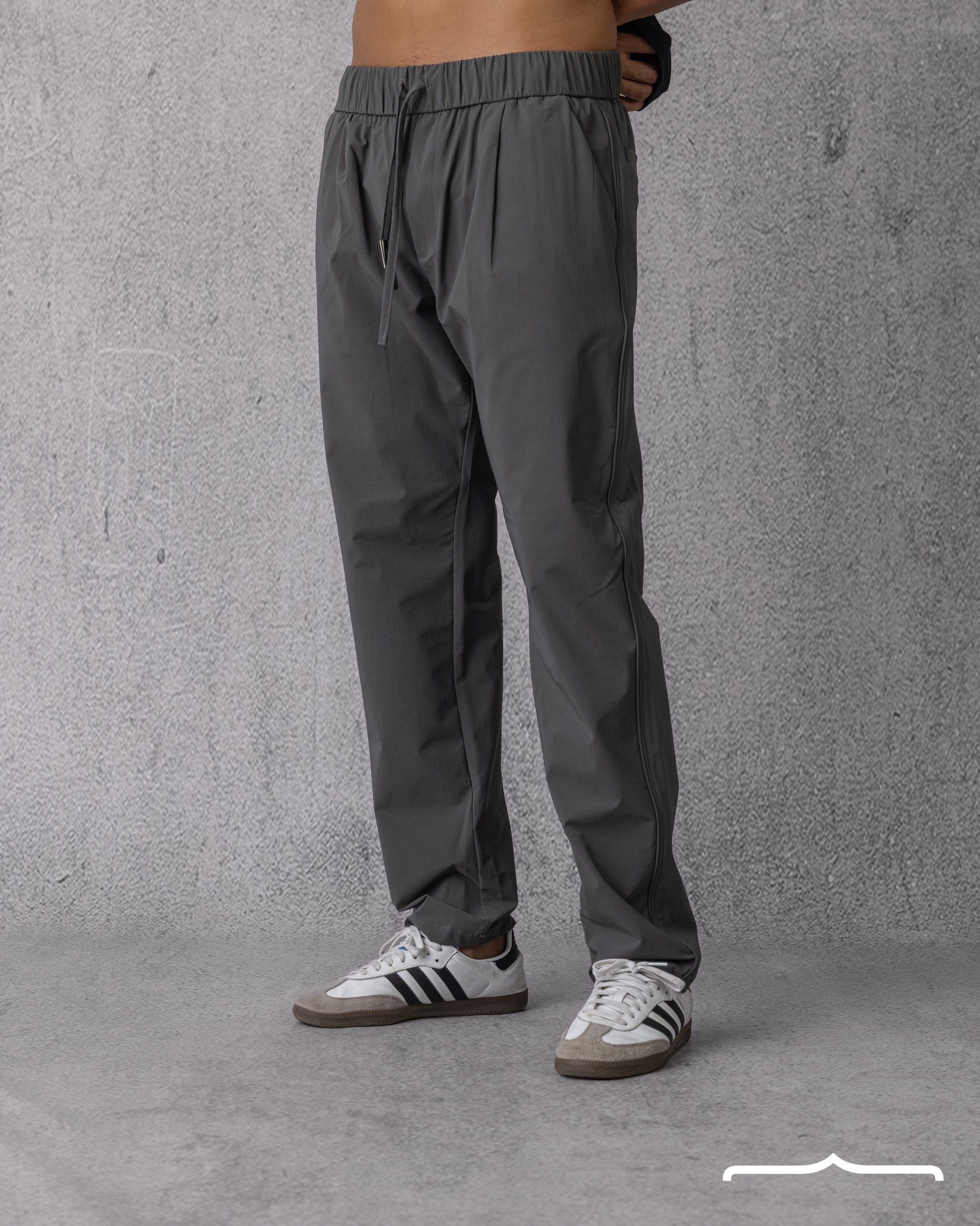 Classic Fit Pants in Grey