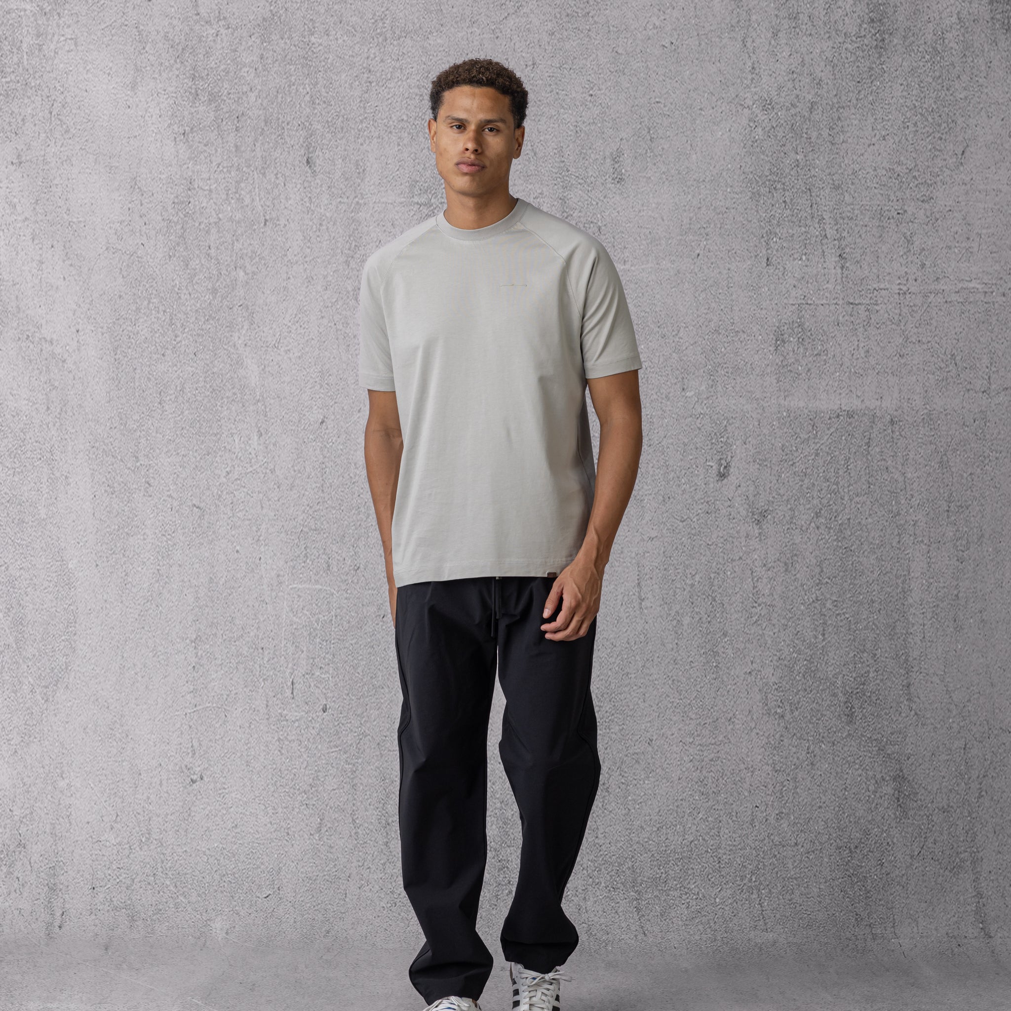 Raglan Rubber Icon in Regular Fit in Light Grey