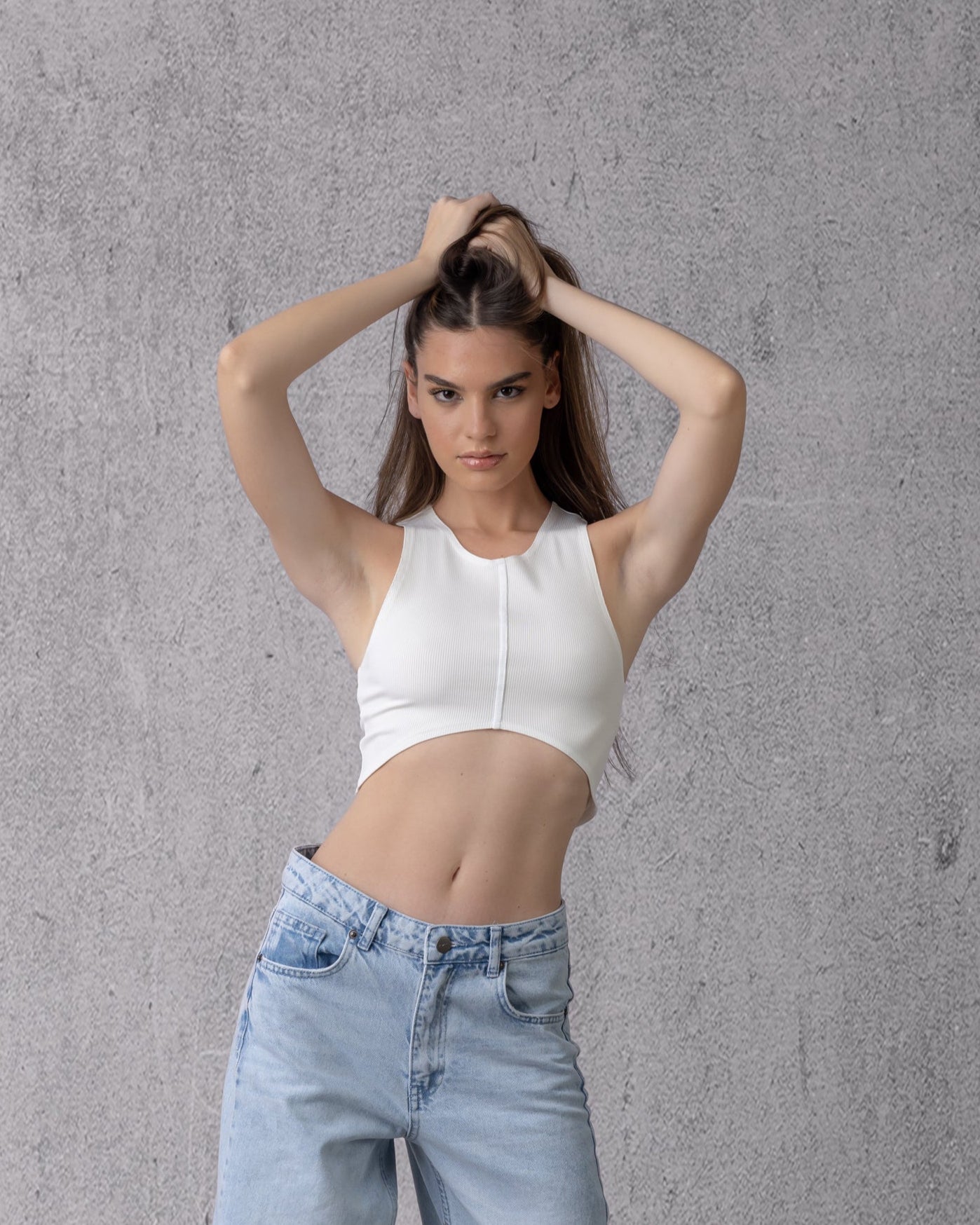 tank top in White