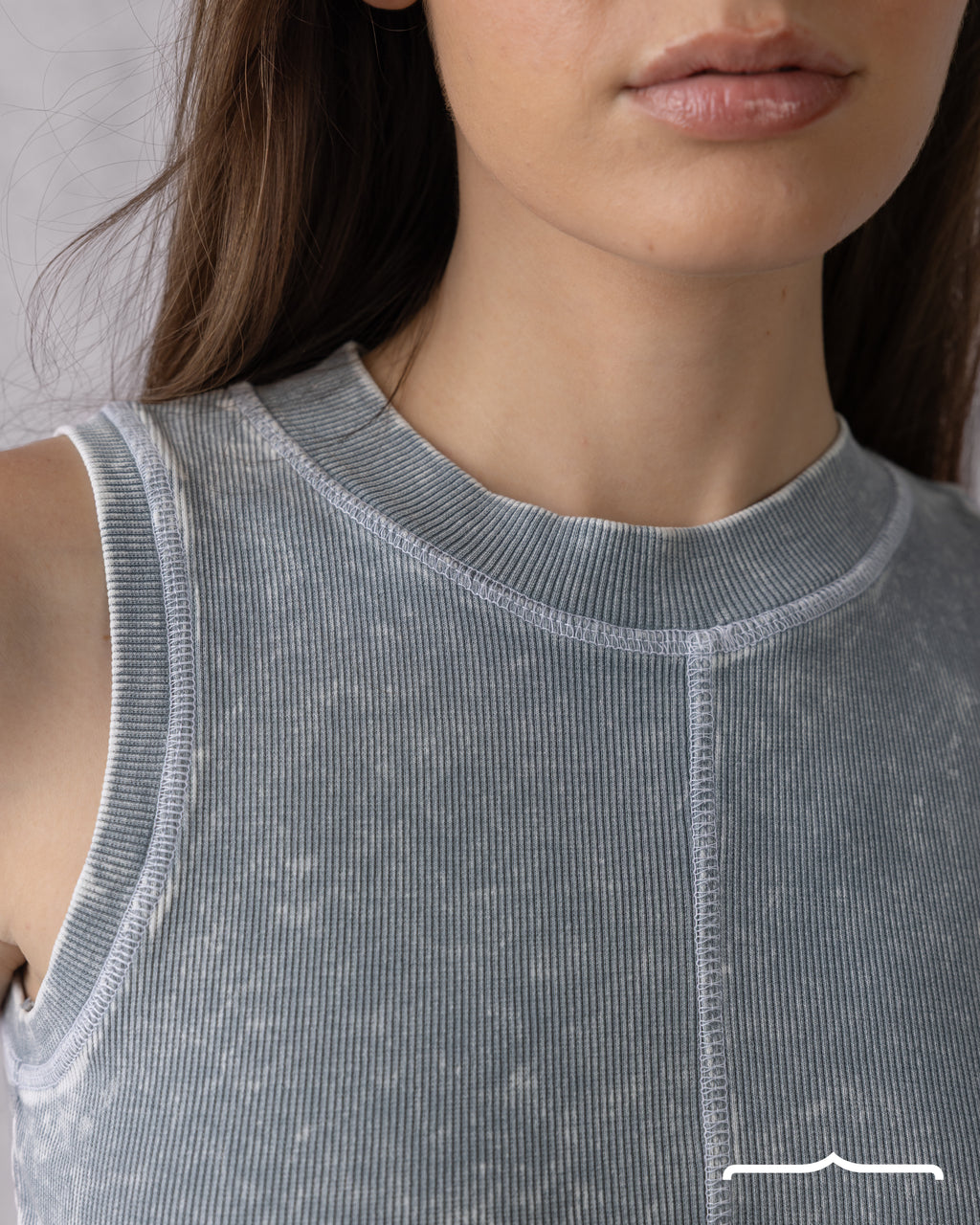 Crop Basic in Grey