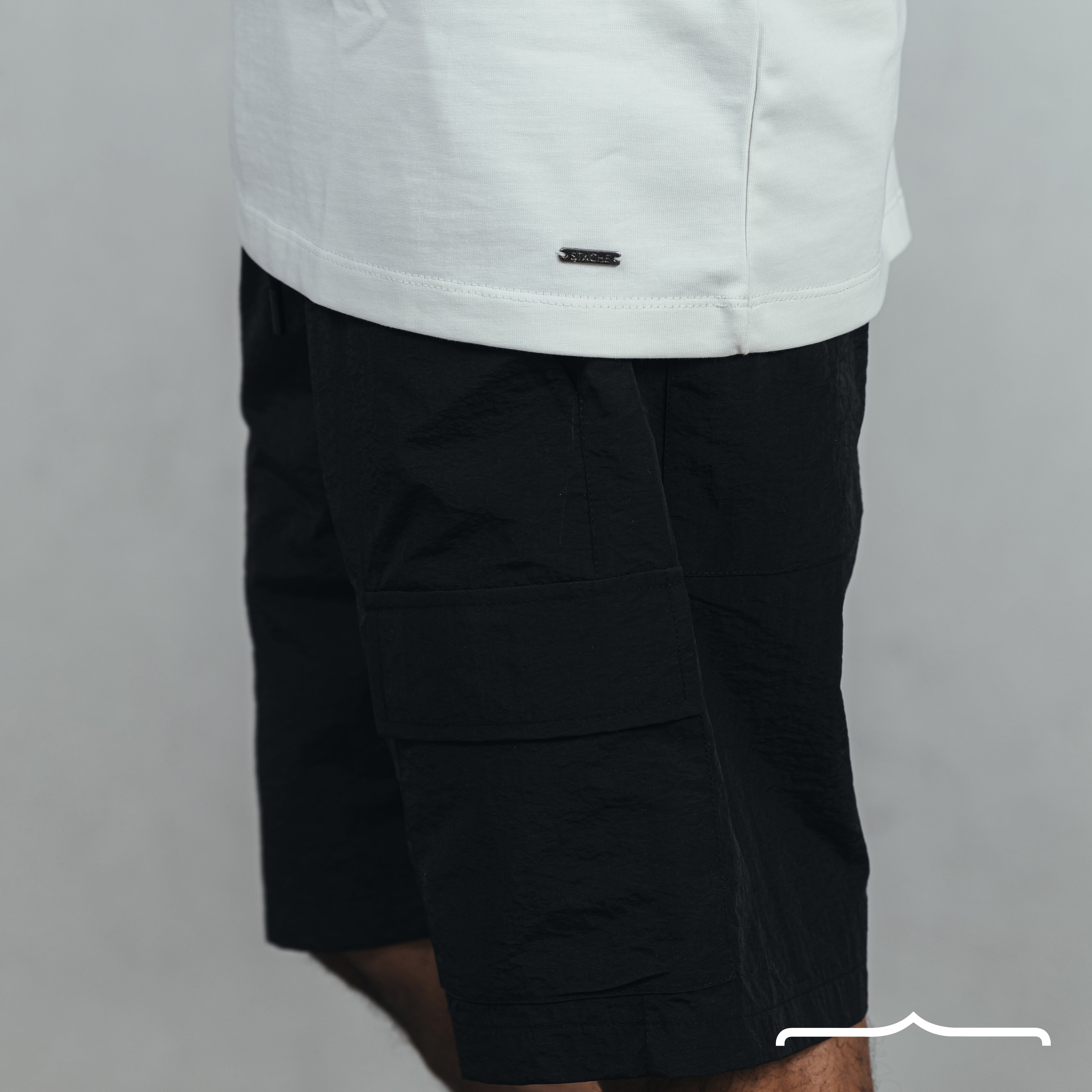 One Side Pocket Short in Black