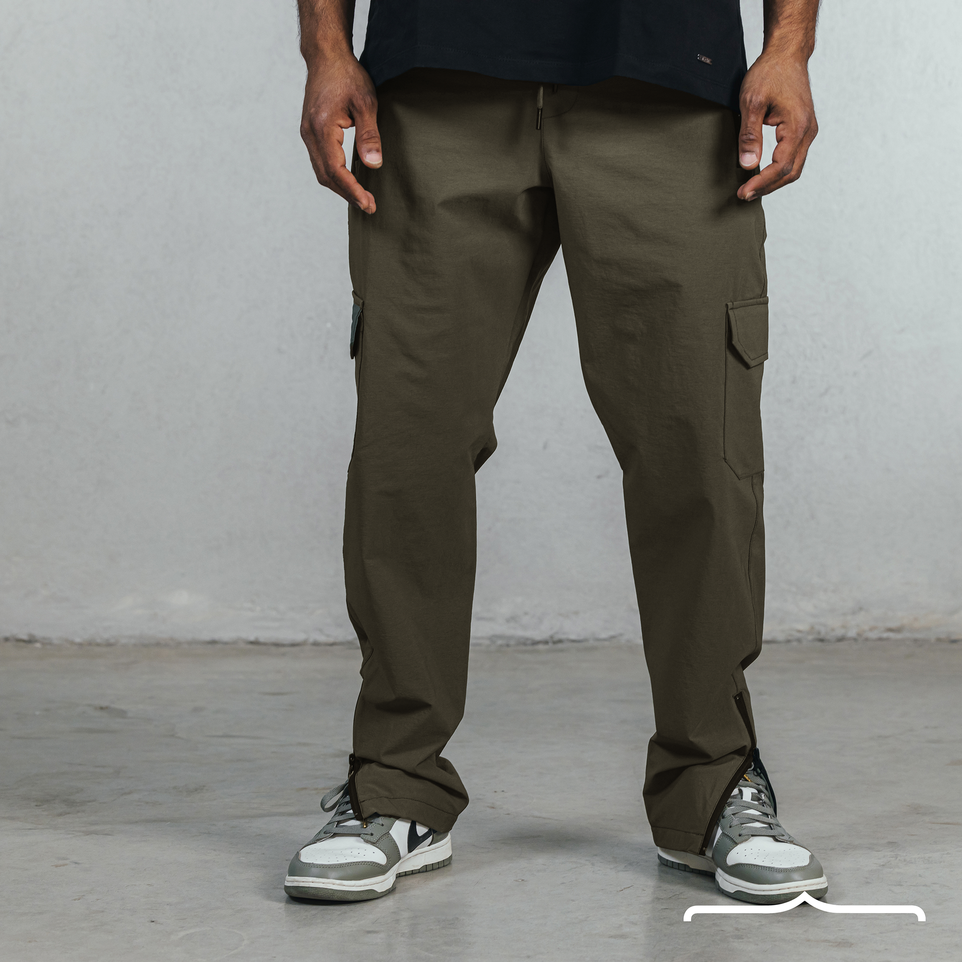 Baggy Pants in Olive