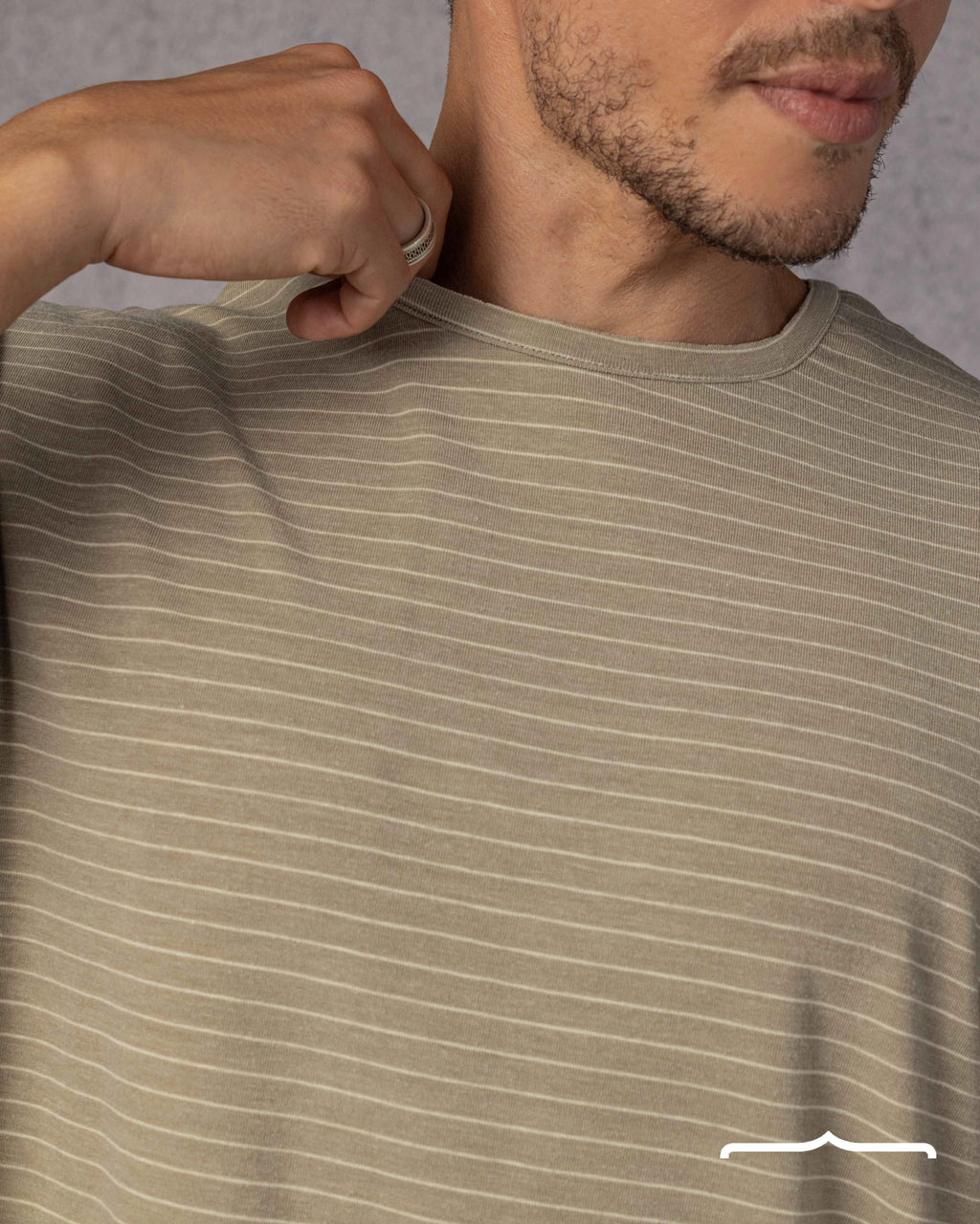 Crew neck Striped Knit T-Shirt in Biege