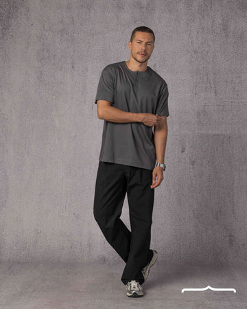 Henely T-shirt in Grey