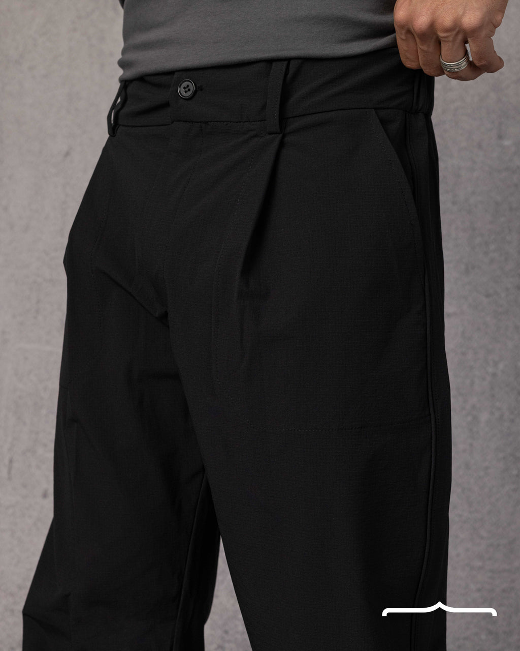 Classic pants volume 4 in Black
