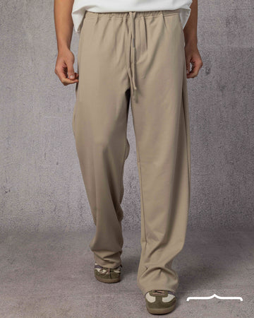 Textured pants volume 4 in Beige