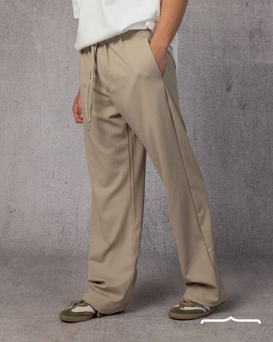 Textured pants volume 4 in Beige