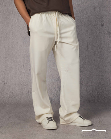 Textured pants volume 4 in Cream