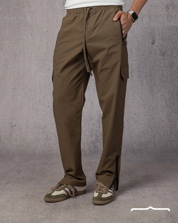 Baggy pants in Brown