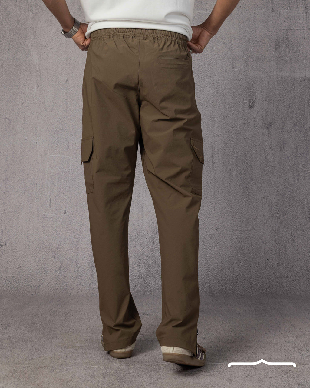 Baggy pants in Brown