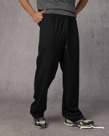 Textured pants volume 4 in Black