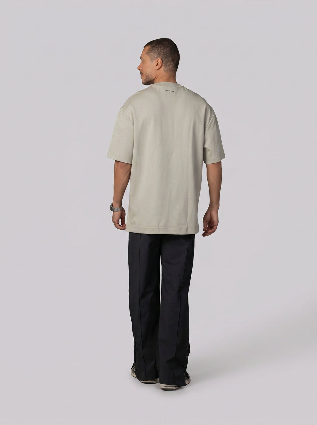 Urban T-shirt Volume 2 in Cream Grey