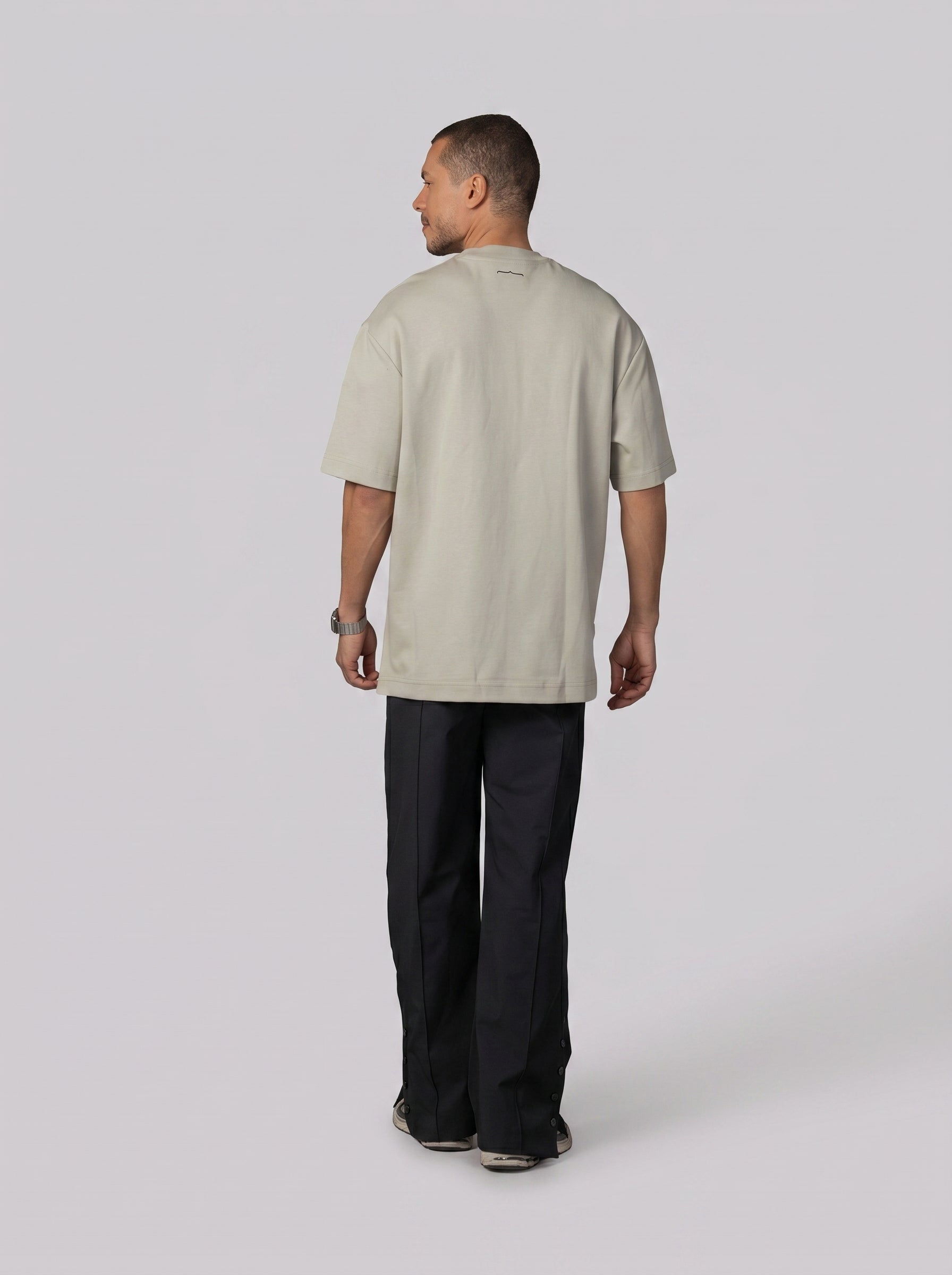 Urban T-shirt Volume 2 in Cream Grey
