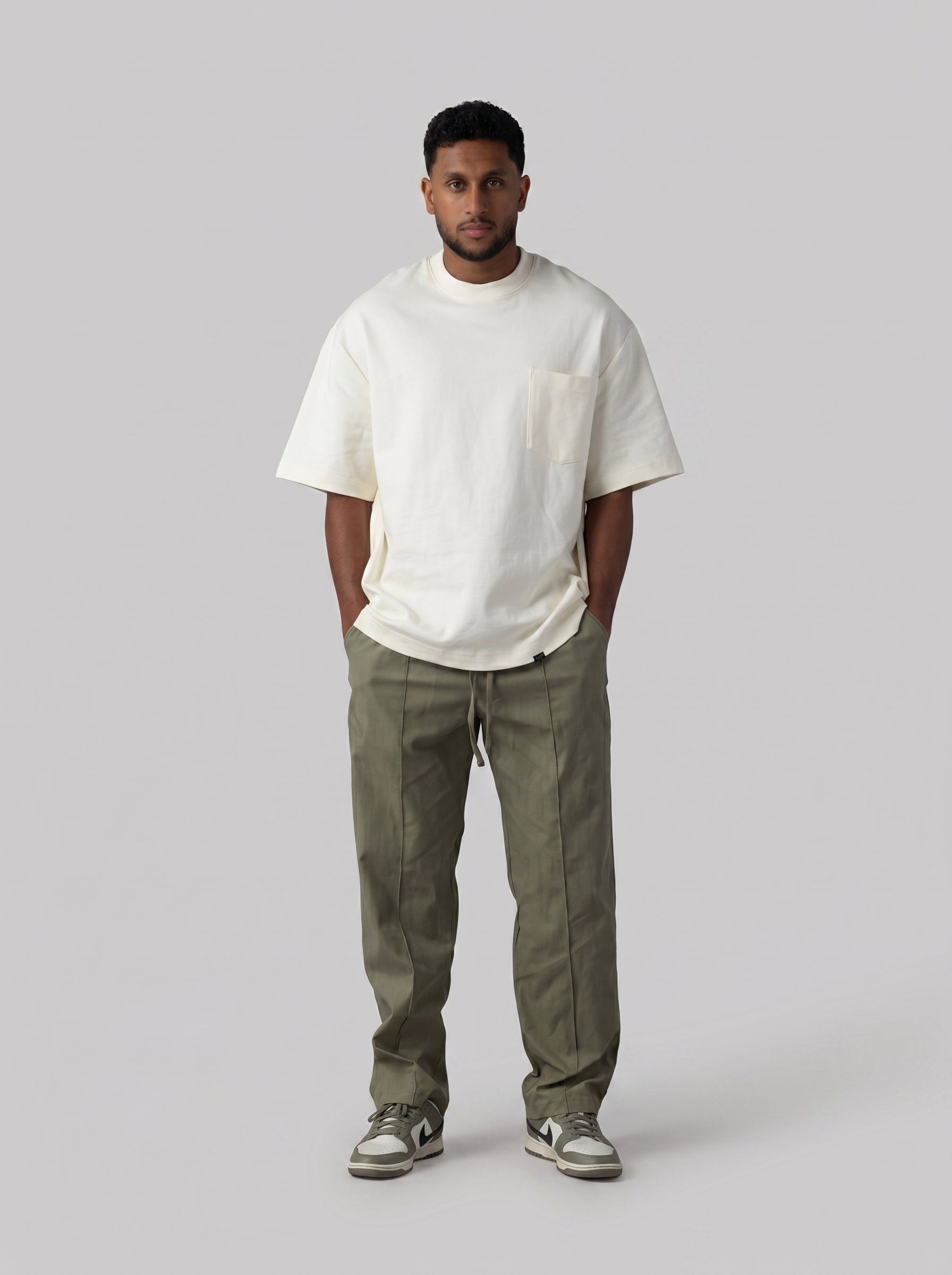 Urban T-shirt Volume 2 in cream