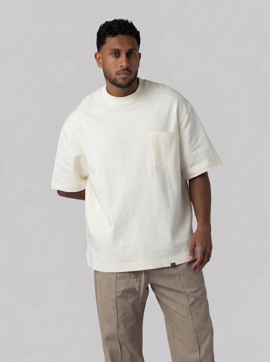 Urban T-shirt Volume 2 in cream