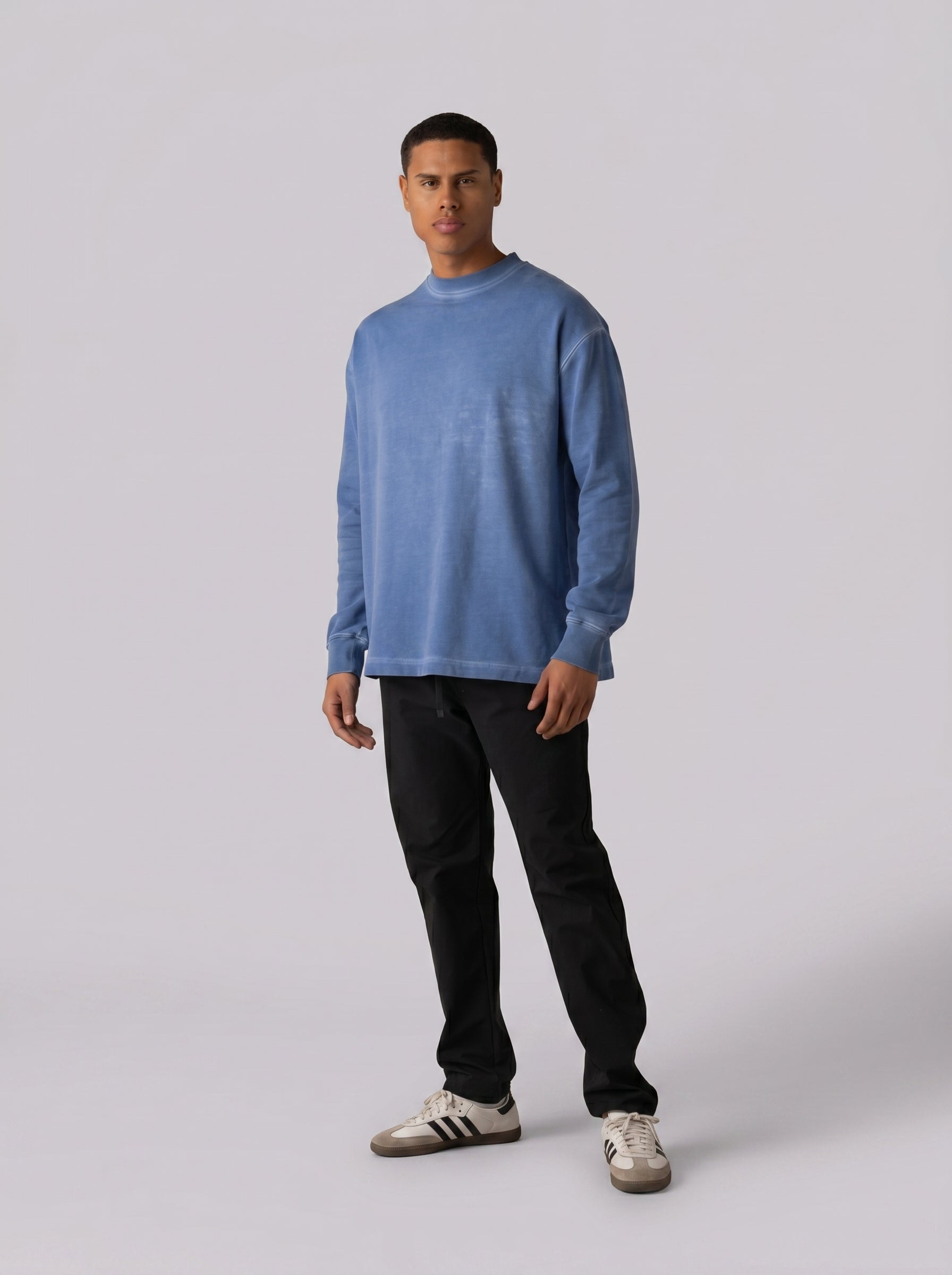 Washed sweatshirt in Baby blue
