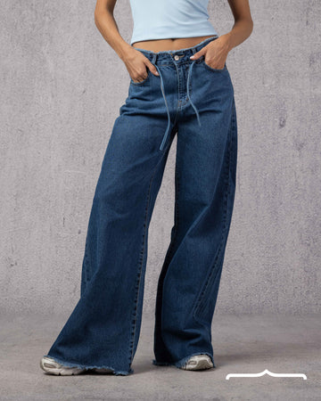 Raw Edge Jeans in Blue